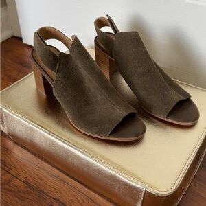 NWOT Franco Sarto Olive Green  Heels with Adjustable Slingback